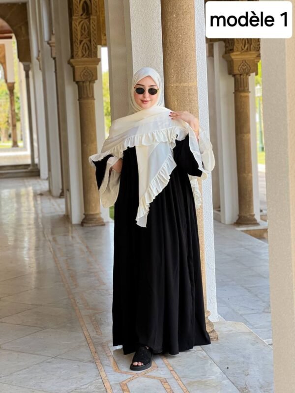 ⁦كسوة راقية مكونة من قطعتين، مصنوعة من ثوب كريب روزا⁩ - الصورة ⁦2⁩