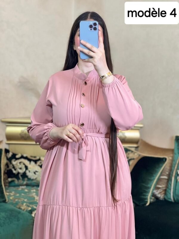 ⁦كسوة نسائية من ثوب كريب⁩ - الصورة ⁦8⁩
