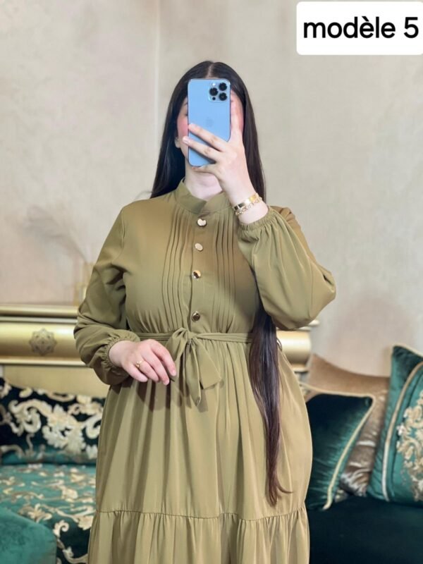 ⁦كسوة نسائية من ثوب كريب⁩ - الصورة ⁦9⁩